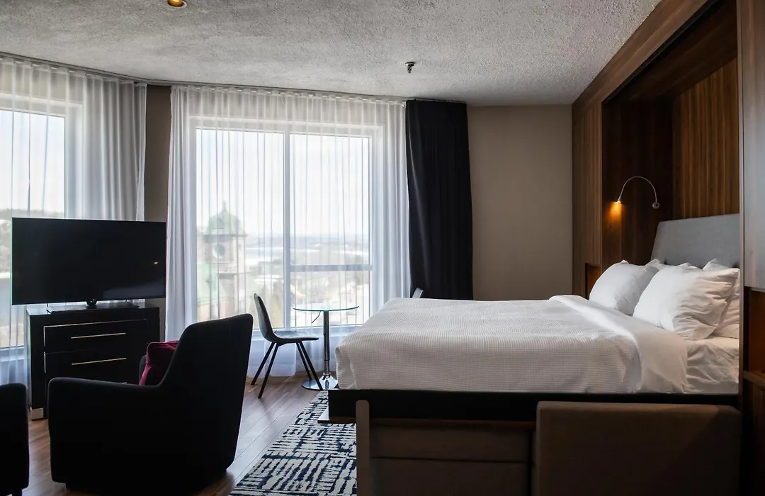 Hotel Chicoutimi, affilié à Hyvi-1